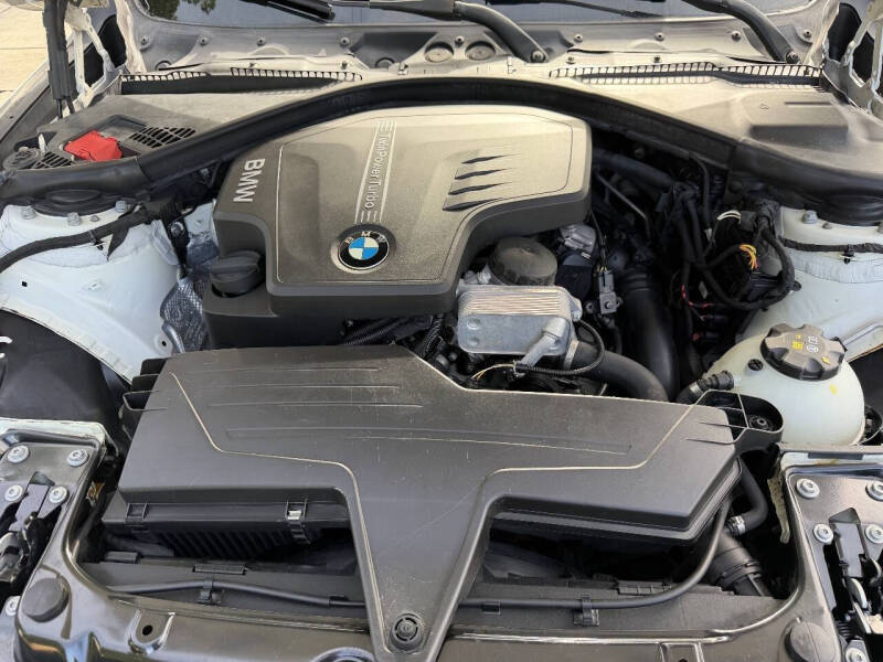 2015 BMW 3 Series 320i