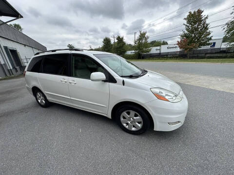 2008 Toyota Sienna XLE