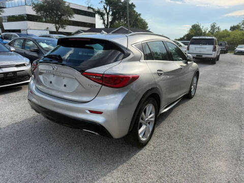 2018 Infiniti QX30 Premium
