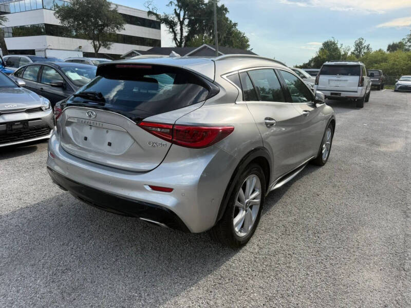 2018 Infiniti QX30 Premium