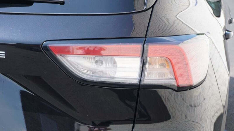 2021 Ford Escape Titanium