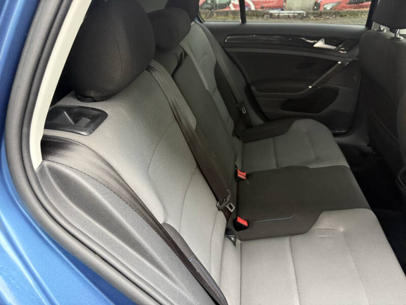 2016 Volkswagen e-Golf SE