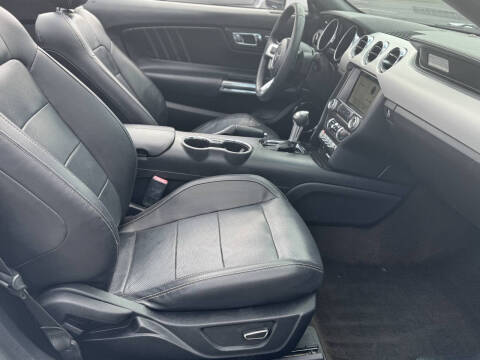 2017 Ford Mustang EcoBoost Premium