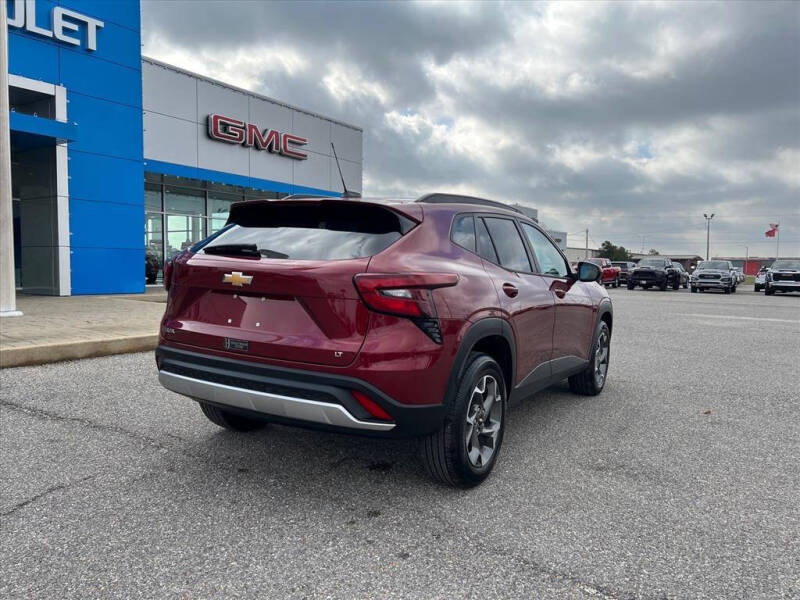 2024 Chevrolet Trax LT