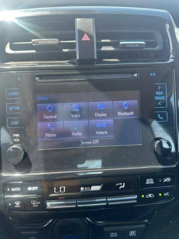 2019 Toyota Prius LE AWD-e