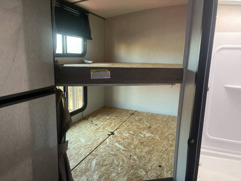 2021 Keystone RV Sprindale 240H