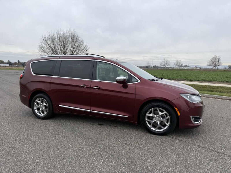 2018 Chrysler Pacifica Limited
