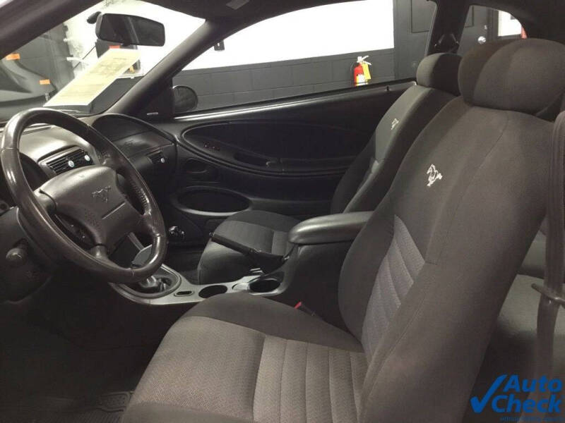 2002 Ford Mustang GT Deluxe