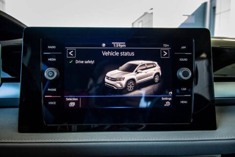 2025 Volkswagen Taos SE