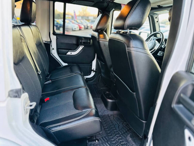 2015 Jeep Wrangler Unlimited Sahara