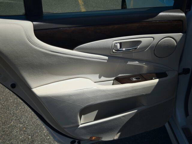 2007 Lexus LS 460