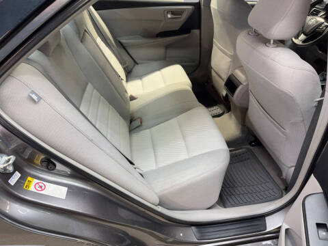 2015 Toyota Camry LE