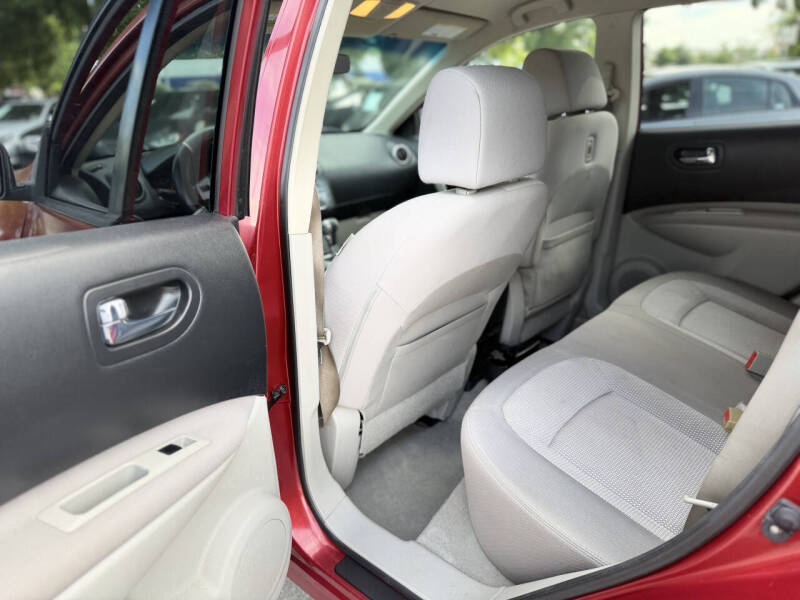 2011 Nissan Rogue SV