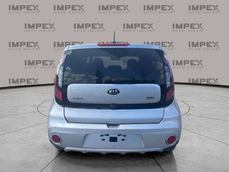 2019 Kia Soul +