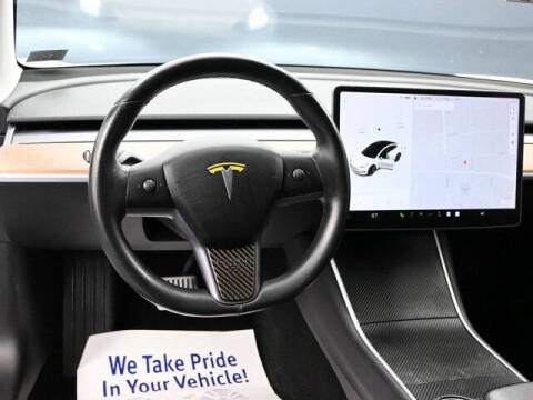 2019 Tesla Model 3 Mid Range