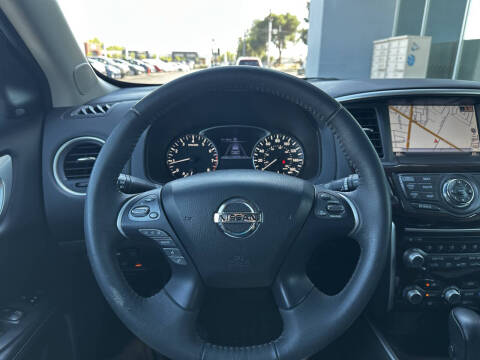 2016 Nissan Pathfinder Platinum