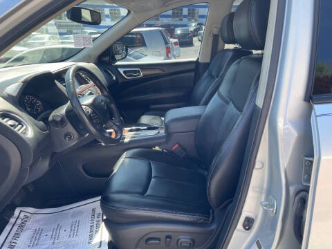 2017 Nissan Pathfinder S