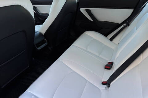 2019 Tesla Model 3 Standard Range Plus