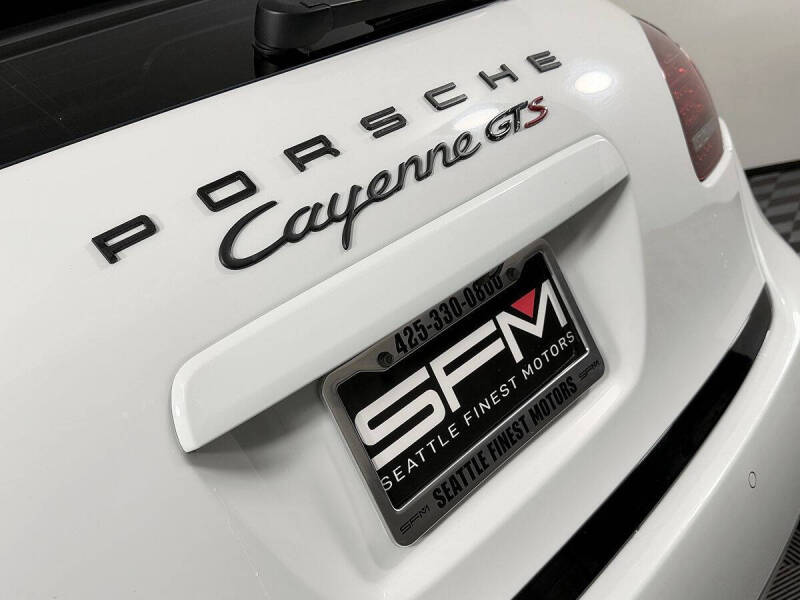 2013 Porsche Cayenne GTS