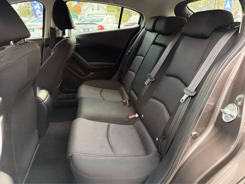 2015 Mazda MAZDA3 i Touring