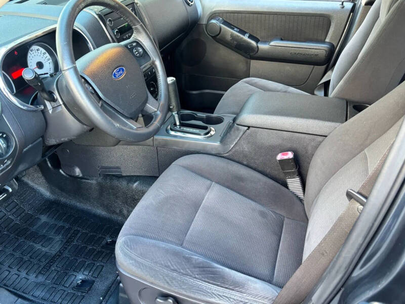 2010 Ford Explorer Sport Trac XLT