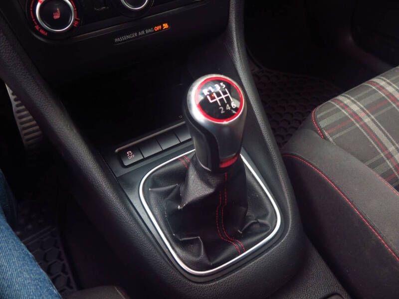 2012 Volkswagen GTI Base PZEV