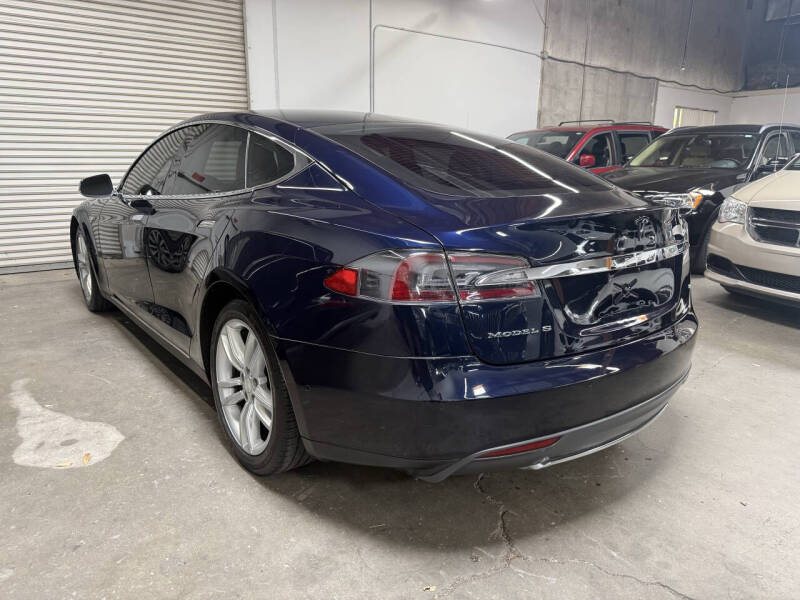 2015 Tesla Model S 85