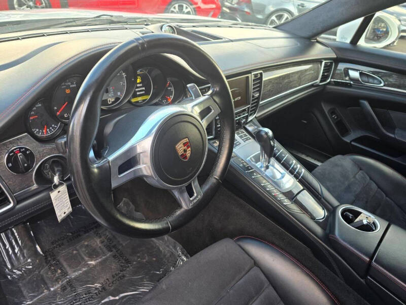 2013 Porsche Panamera GTS