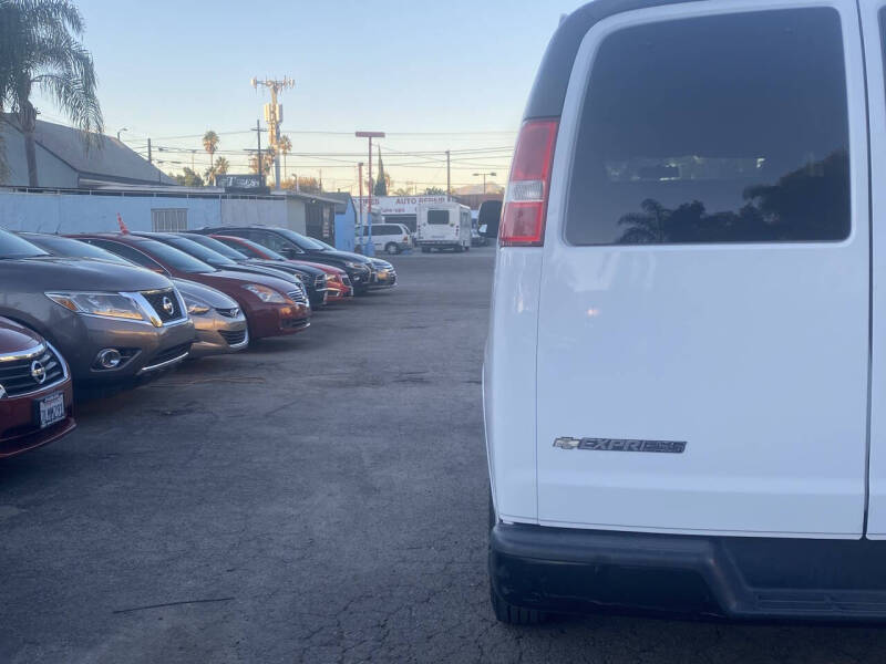 2019 Chevrolet Express LS 2500