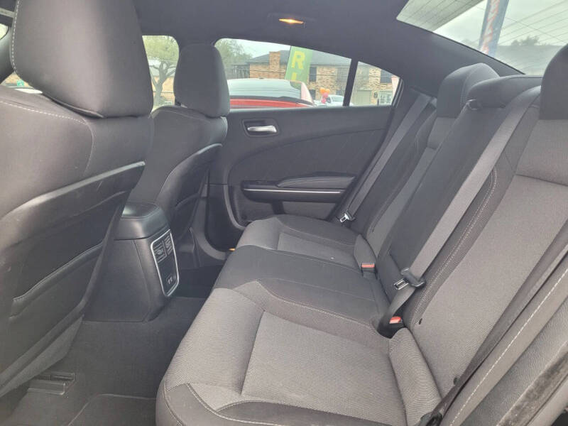 2019 Dodge Charger SXT