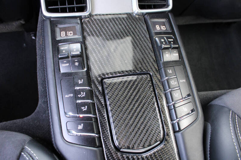 2015 Porsche Panamera GTS