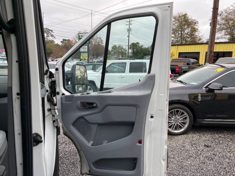 2015 Ford Transit Base photo 15