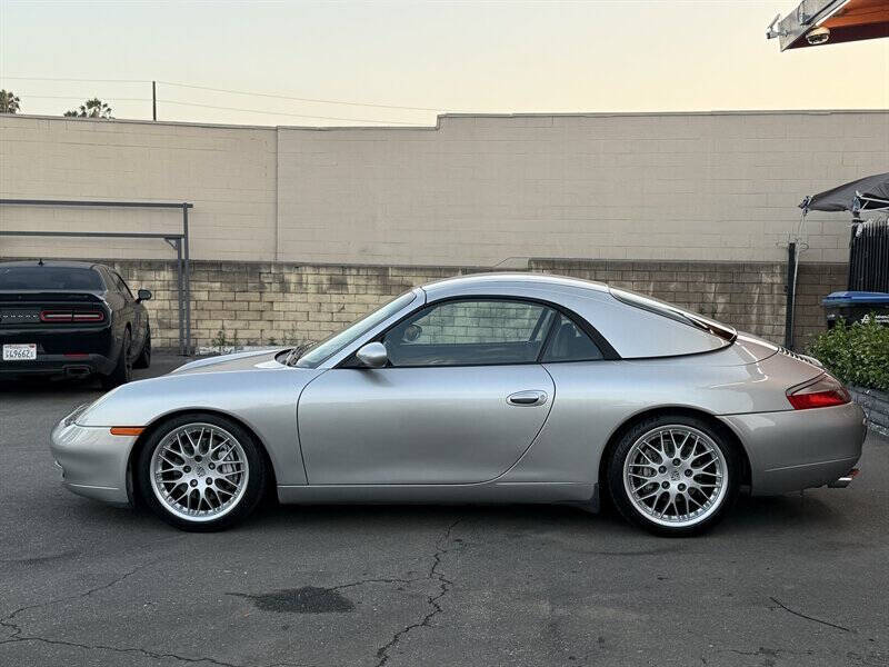 2000 Porsche 911 Carrera