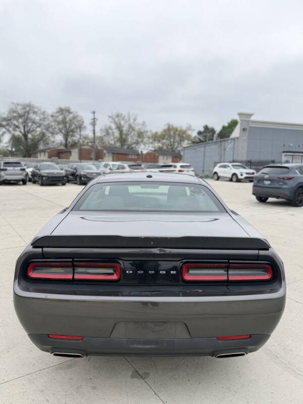 2019 Dodge Challenger SXT