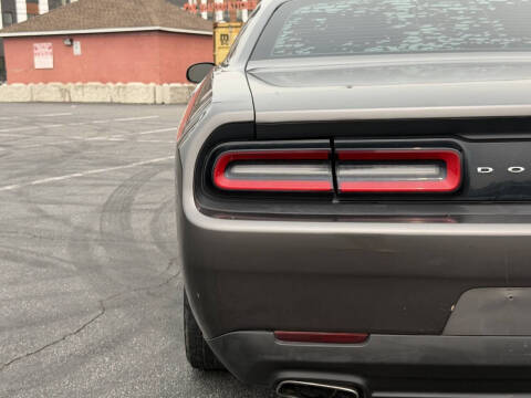 2016 Dodge Challenger SXT