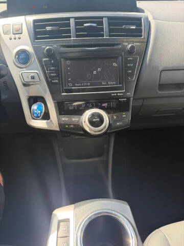 2013 Toyota Prius v