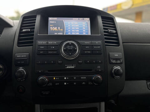 2008 Nissan Pathfinder SE