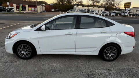 2017 Hyundai Accent Value Edition