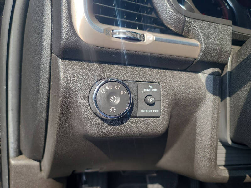 2013 GMC Acadia Denali