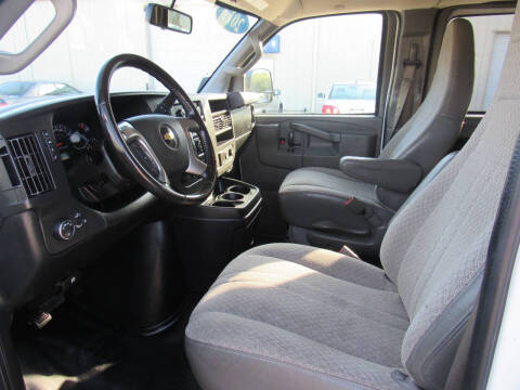 2017 Chevrolet Express LS 2500
