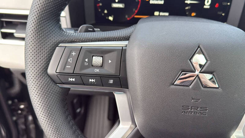 2025 Mitsubishi Outlander SEL Platinum Edition