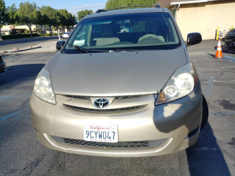 2007 Toyota Sienna LE 7-Passenger