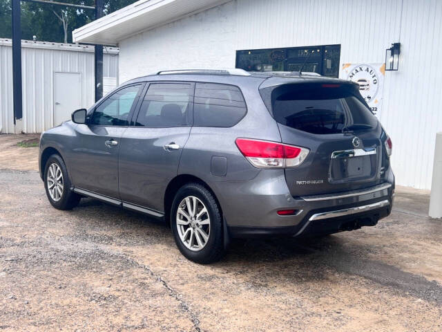 2016 Nissan Pathfinder for sale at AMAX AUTO in ATHENS, GA