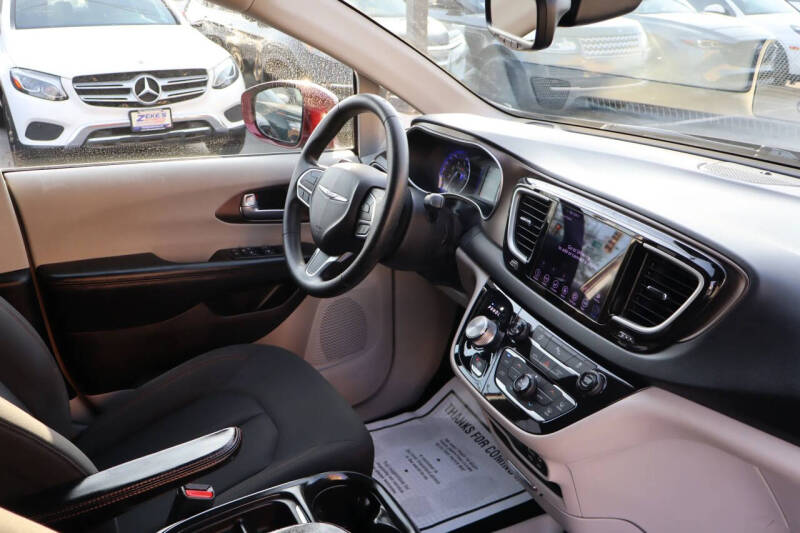 2019 Chrysler Pacifica Touring Plus