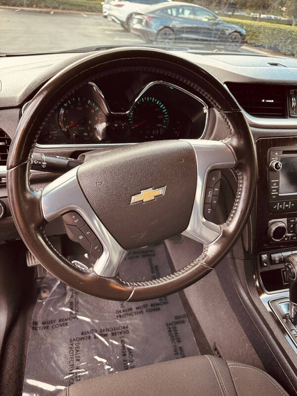 2017 Chevrolet Traverse LT
