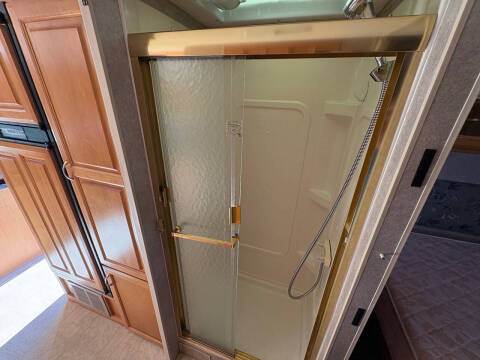 2005 Ford E-Series E-450 SD