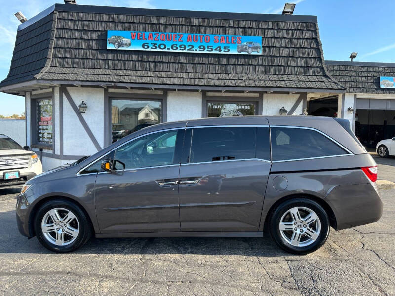 2012 Honda Odyssey Touring photo 3