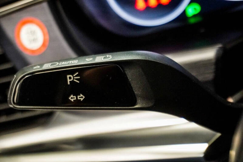 2022 Porsche Panamera 4 Platinum Edition