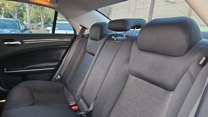 2019 Chrysler 300 Touring