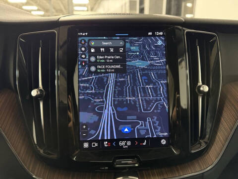 2023 Volvo XC60 B5 Plus Dark Theme